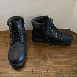 Wanted Combat Boots